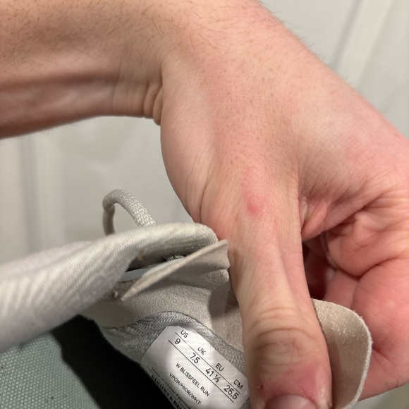 Lululemon Blissfeel Running Shoe Womens Size 9 - Picture 6 of 6